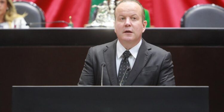 Respalda carlos canturosas prohibir venta de bebidas energizantes a menores de 18 años