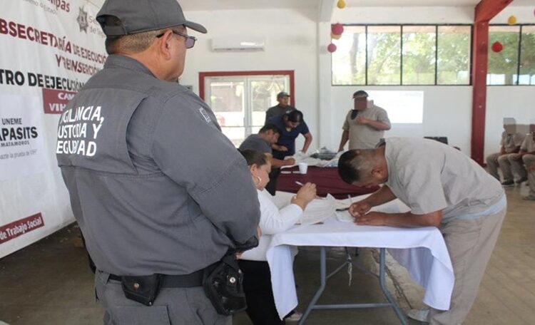 CEDES Matamoros se pinta de rosa contra el ‘cáncer de mama’