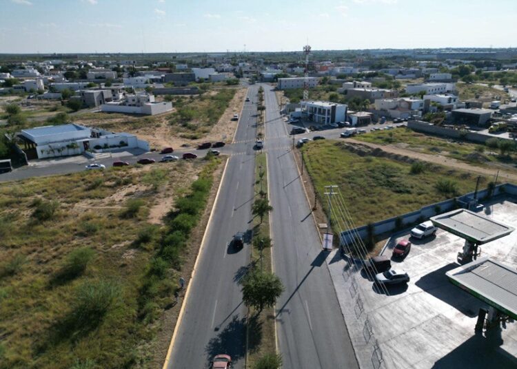 Carmen Lilia entrega nuevas obras que mejoran el entorno social y la movilidad al sur de NLD