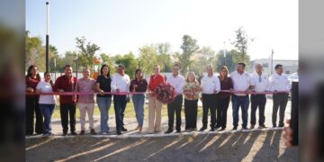 Carmen Lilia entrega nuevas obras que mejoran el entorno social y la movilidad al sur de NLD