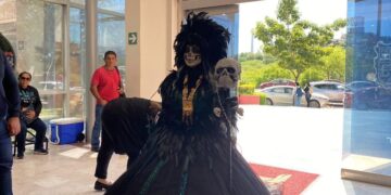 Celebran tradiciones del ‘Día de Muertos’ en la Torre Gubernamental