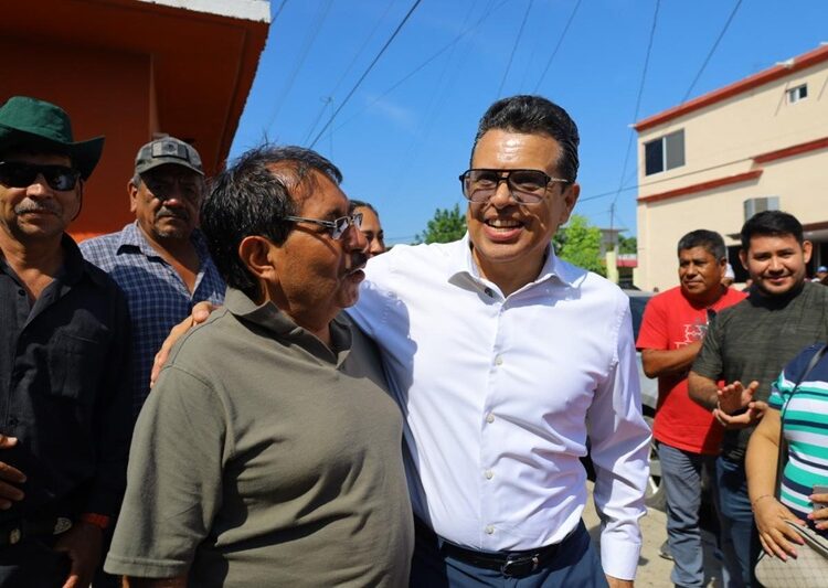 Cumple alcalde compromiso con vecinos de la Col. Tamaulipas