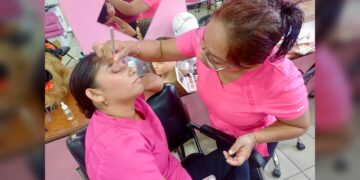 DIF NLD invita a inscribirse al curso de belleza del CEDIF 4