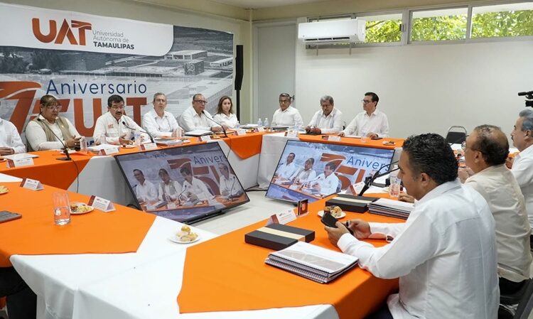 Destaca rector logros que consolidan crecimiento y transparencia de la UAT