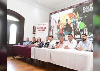Destina Ayuntamiento 10 mdp al Plan Emergente de Bacheo