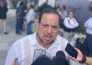 Dona SET 16 toneladas de víveres para afectados por inundaciones en la región huasteca