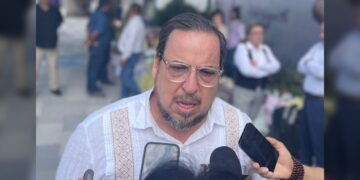 Dona SET 16 toneladas de víveres para afectados por inundaciones en la región huasteca