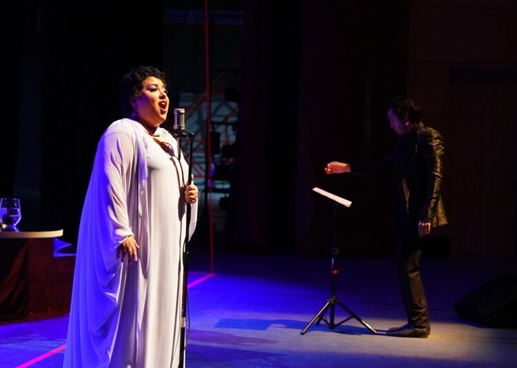 Emotiva velada cultural con “Piaf de Bolsillo” en el ‘FICSM’