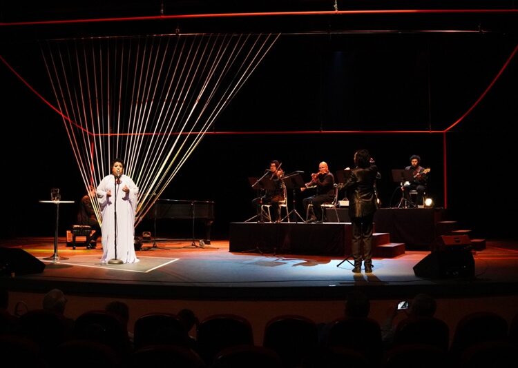 Emotiva velada cultural con “Piaf de Bolsillo” en el ‘FICSM’