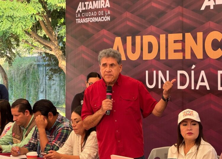 Encabeza Armando Martínez audiencia pública “Un Día con el Pueblo”