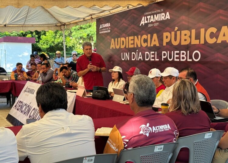 Encabeza Armando Martínez audiencia pública “Un Día con el Pueblo”