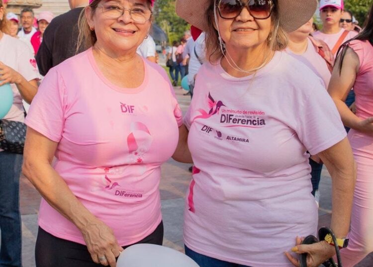 Encabeza Rossy Luque caminata por el ‘Día Internacional de la Lucha Contra el Cáncer de Mama’