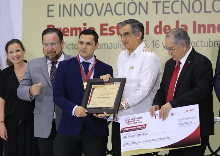 Entrega AVA Premio Estatal de Ciencias, Creatividad e Innovación Tecnológica