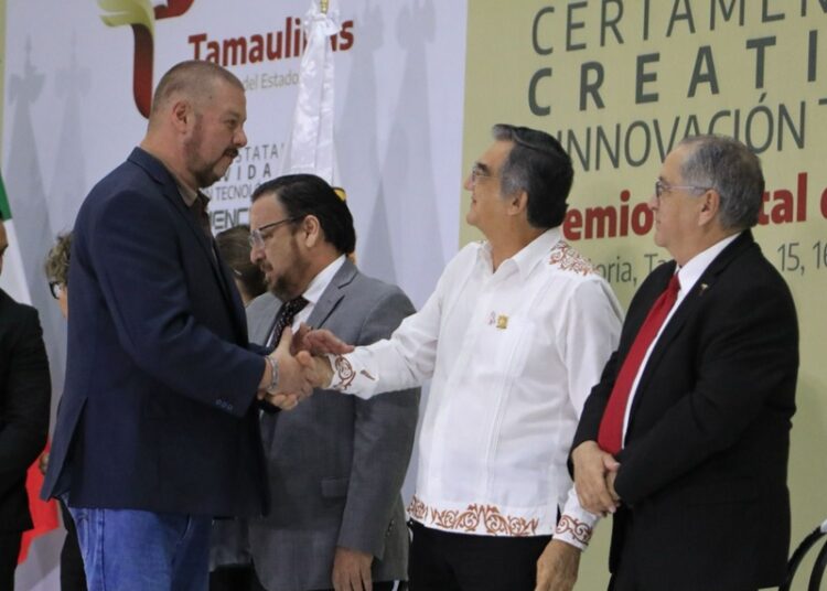 Entrega AVA Premio Estatal de Ciencias, Creatividad e Innovación Tecnológica
