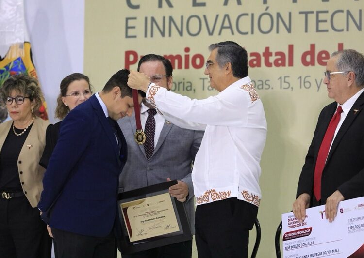 Entrega AVA Premio Estatal de Ciencias, Creatividad e Innovación Tecnológica