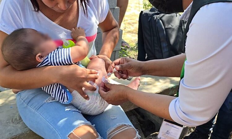 Exhorta SST a la población a vacunarse contra el sarampión