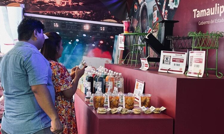 Familias disfrutan de NLD en la Feria Tamaulipas