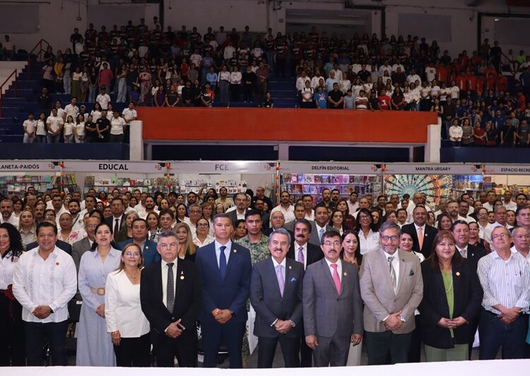 ‘Feria del Libro UAT’ fomenta la lectura, el conocimiento y el talento universitario