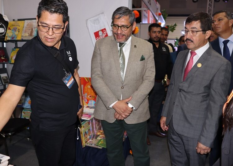 ‘Feria del Libro UAT’ fomenta la lectura, el conocimiento y el talento universitario