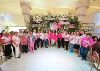 Gobierno y DIF NLD reconocen a 100 mujeres sobrevivientes de ‘Cáncer de Mama’