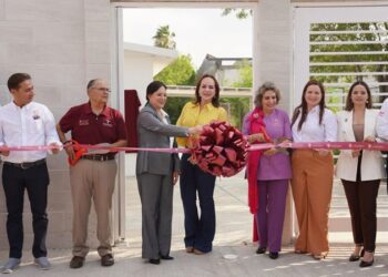 Inaugura Carmen Lilia 13.ª Clínica Municipal “Dra. Bertha Estela Pérez Romero”