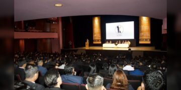 Inaugura ITCV 1.ᵉʳ. Congreso Global de Ingeniería Civil en el marco de su 50° años