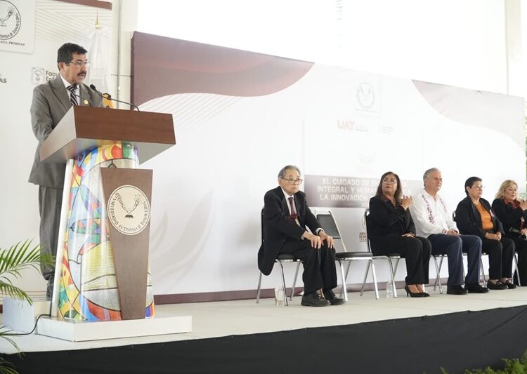 Inaugura rector Congreso Internacional de la Facultad de Enfermería Victoria