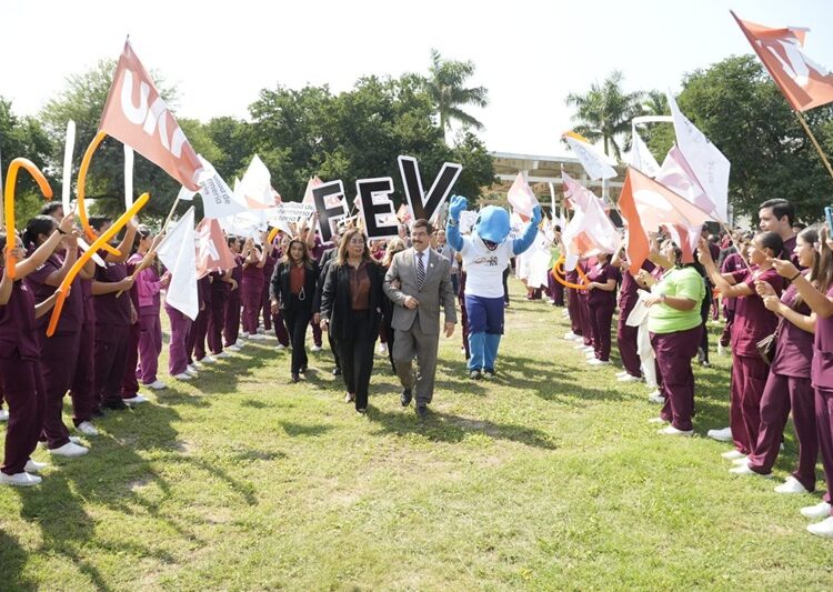 Inaugura rector Congreso Internacional de la Facultad de Enfermería Victoria