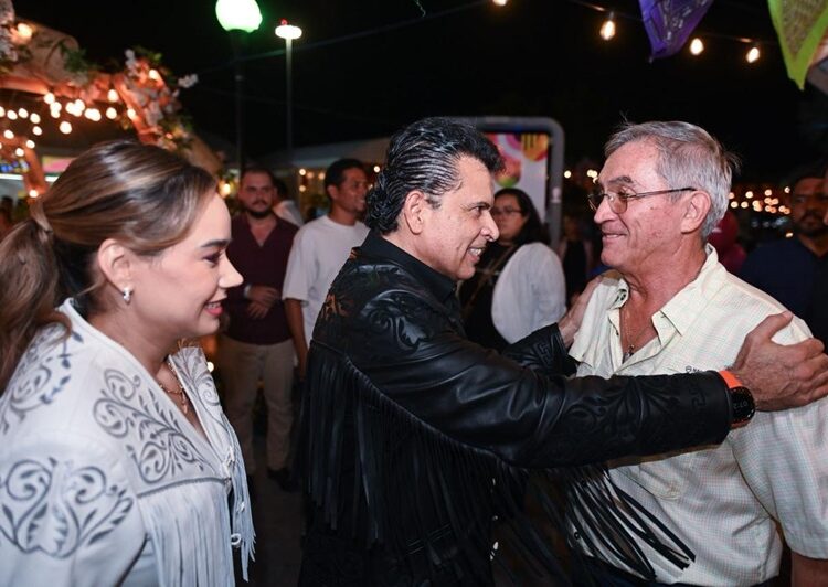 Inauguran Lalo y Lucy stand de Victoria en la ‘Feria Tamaulipas 2025’