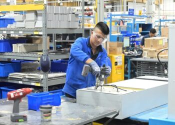 Ingresos de maquiladoras en Tamaulipas caen en agosto tras breve repunte