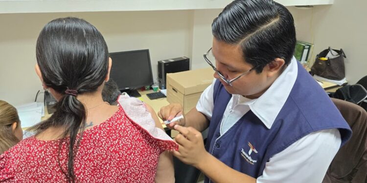 Inicia SST ‘Campaña de Vacunación para la Temporada Invernal’