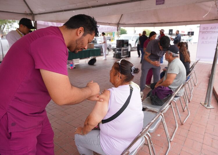 Invita Gobierno de NLD a jornada de vacunación ‘Drive Thru’ contra la influenza