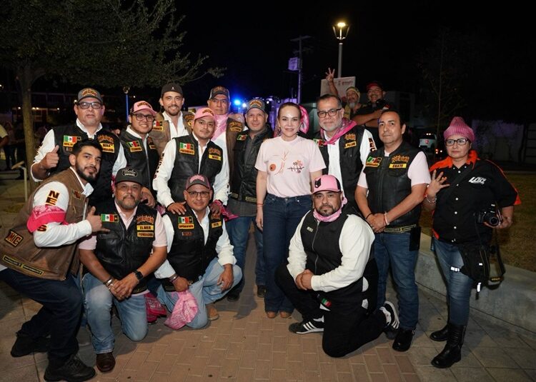 ¡NLD se viste de rosa en apoyo a la lucha contra el Cáncer de Mama!