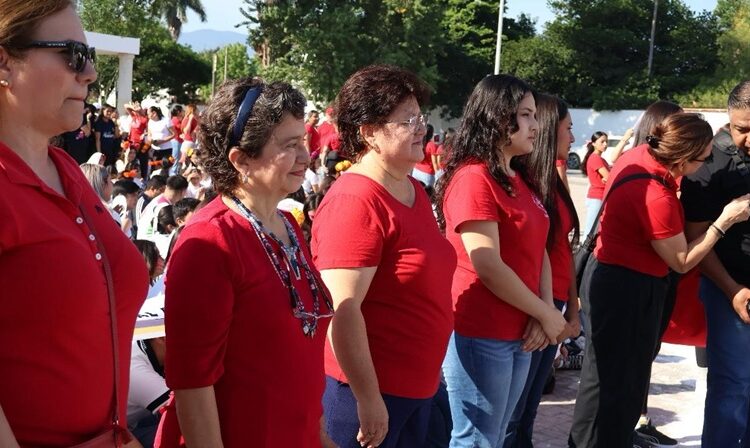 Participan docentes y estudiantes en “Rodada y Carrera por la Paz y contra las Adicciones”