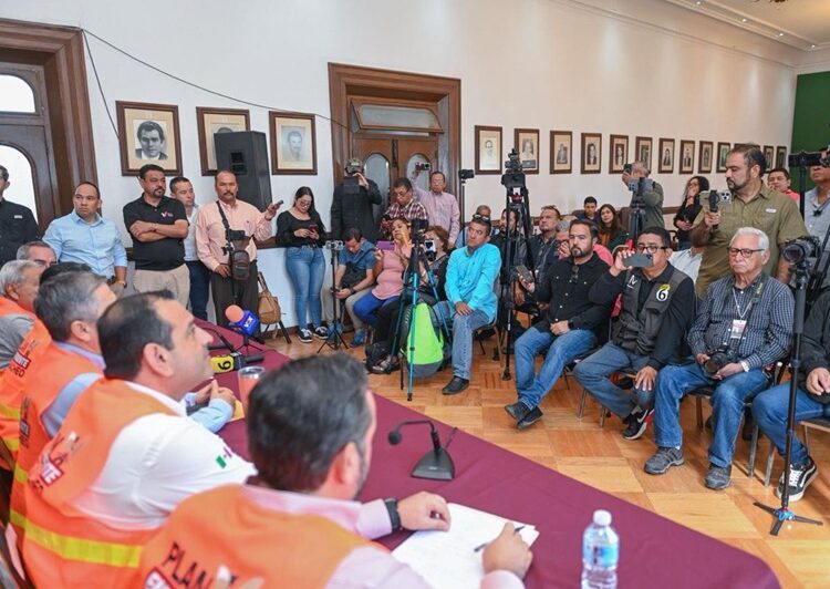 “ ‘Plan emergente de bacheo’ avanza y no se detiene”: Lalo Gattás