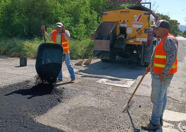 “ ‘Plan emergente de bacheo’ avanza y no se detiene”: Lalo Gattás