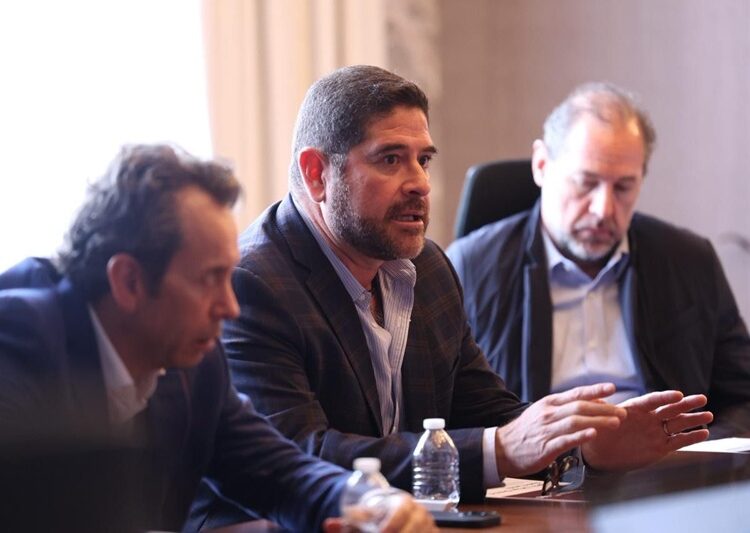 Presentan empresarios al gobernador mega proyecto inmobiliario y comercial para NLD