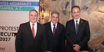 Reconoce Armando Martínez al sector aduanero como fortaleza de Altamira