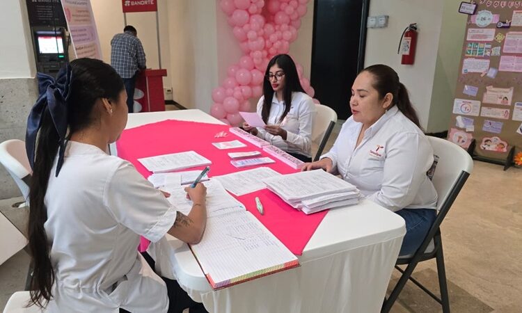 Refuerza SST campaña para detección oportuna de cáncer de mama