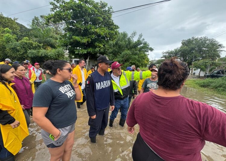 Respalda alcalde Armando Martínez a familias afectadas por lluvias