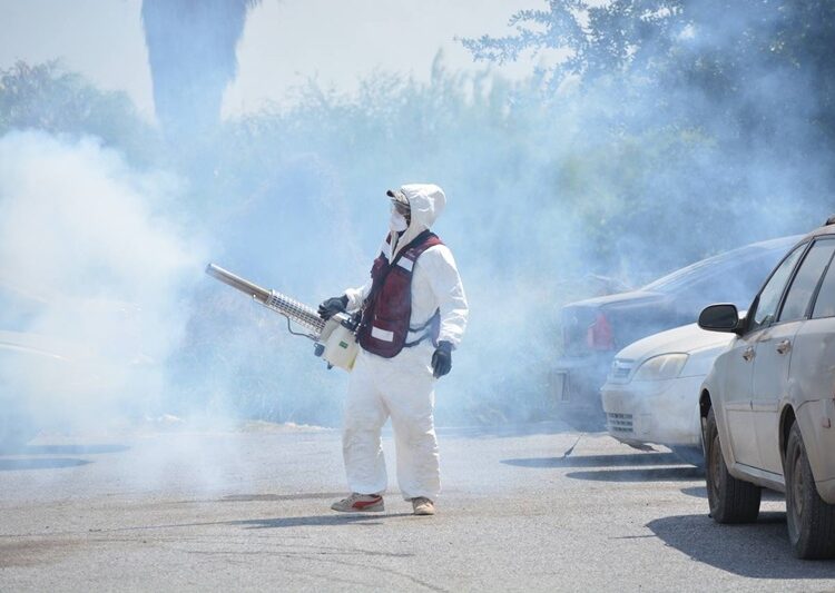 Se unen Gobierno de NLD y Estatal en campaña de fumigación contra el dengue