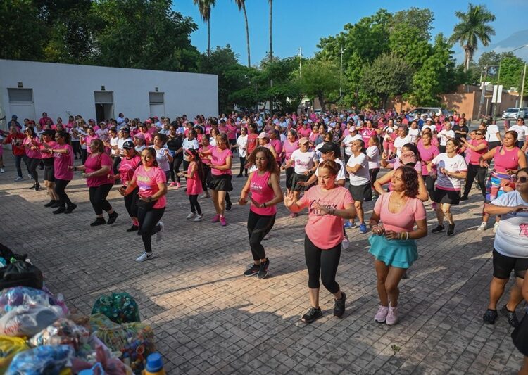 Un éxito ‘Zumbaton’ rosa en Victoria