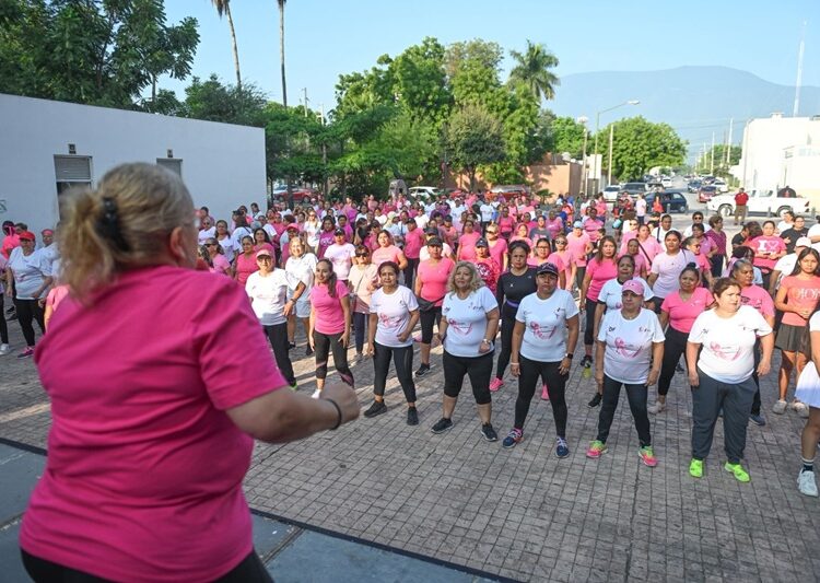 Un éxito ‘Zumbaton’ rosa en Victoria