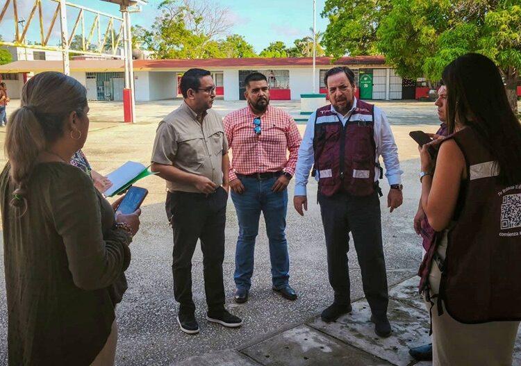Visita secretario de Educación de Tamaulipas escuelas dañadas por lluvias en la zona sur