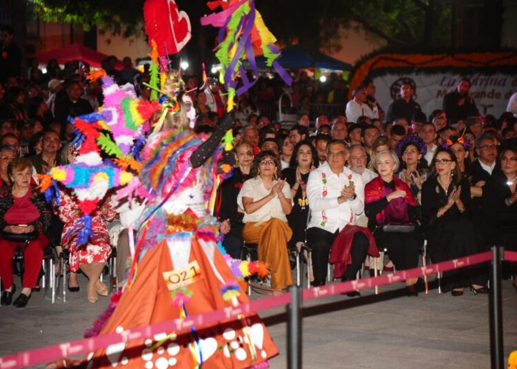 Premian Américo y María concurso estatal de catrinas y catrines
