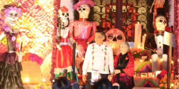 Premian Américo y María concurso estatal de catrinas y catrines