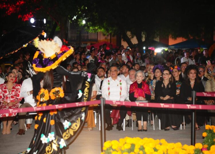 Premian Américo y María concurso estatal de catrinas y catrines
