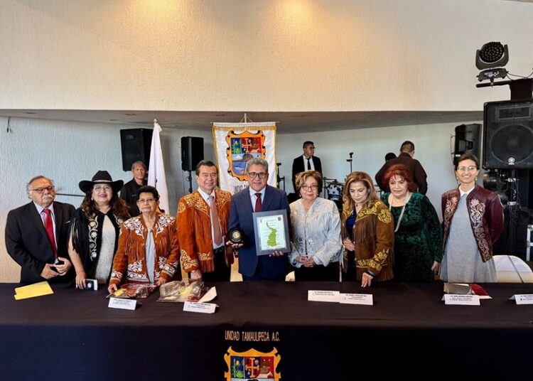 Alcalde Armando Martínez es nombrado “Tamaulipeco Distinguido del Año”