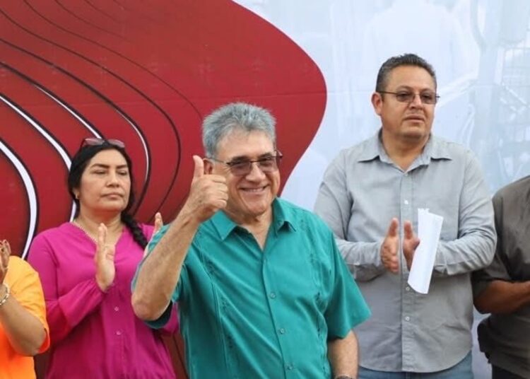 Arranca Armando Martínez más obras de pavimentación