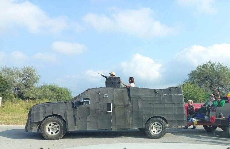 Así desfilaron en Cruillas